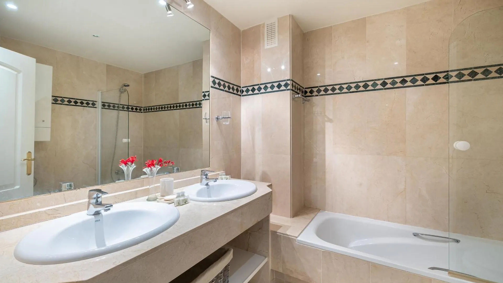 Apartmán Rio Real Vista Golf, By Homing U Marbella